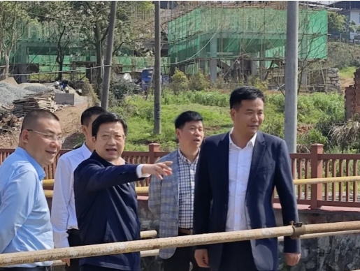 市人大常委会副主任康峰到安源区督导生态环境保护工作